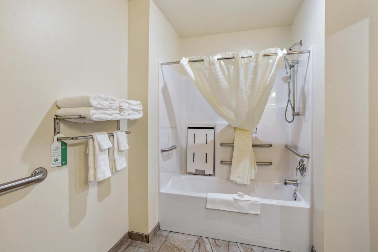Cobblestone Hotel & Suites International Falls Zewnętrze zdjęcie