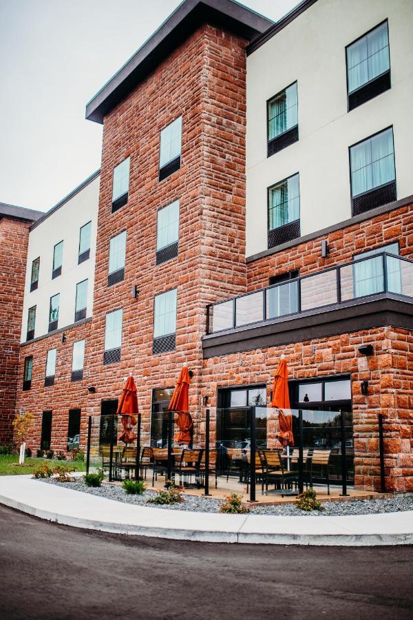 Cobblestone Hotel & Suites International Falls Zewnętrze zdjęcie