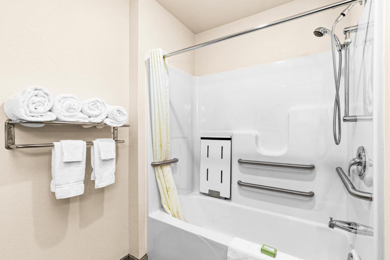 Cobblestone Hotel & Suites International Falls Zewnętrze zdjęcie