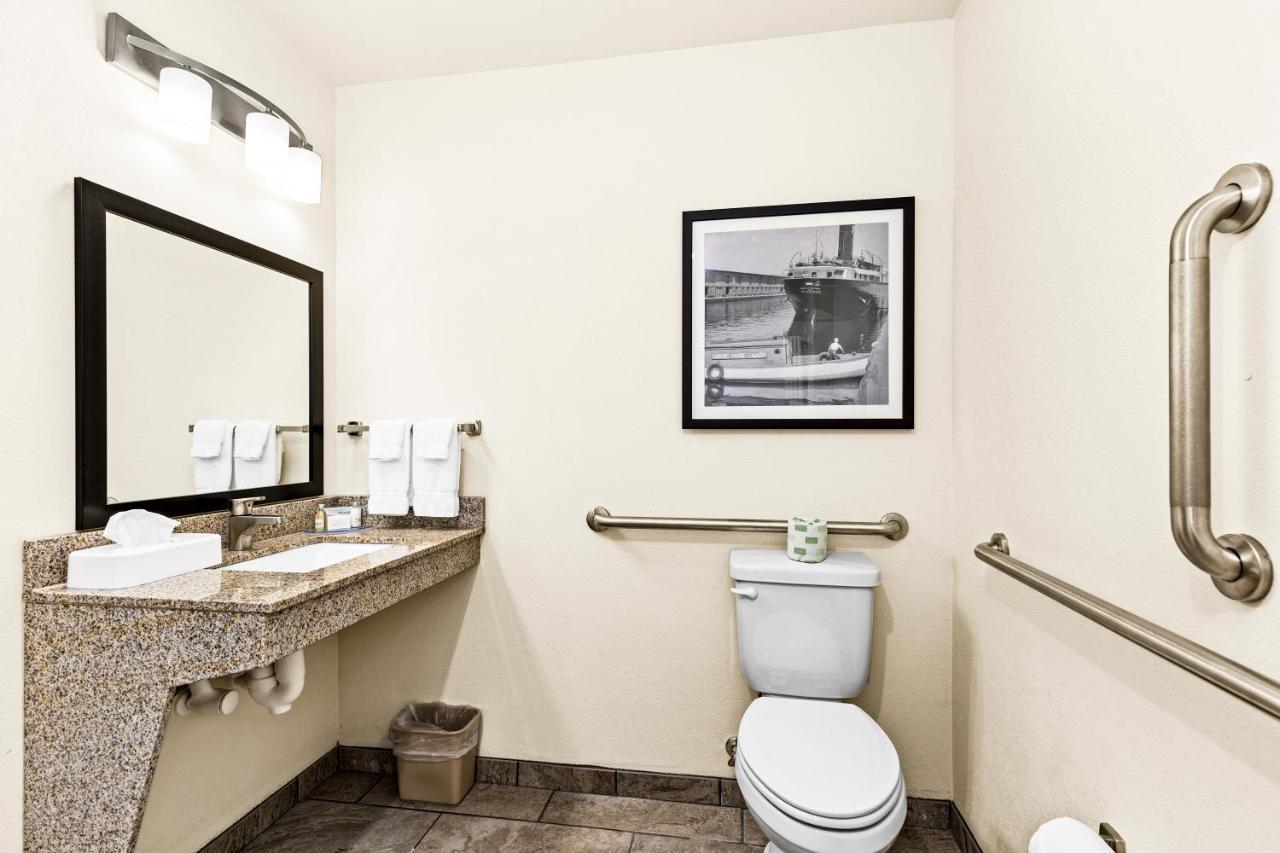 Cobblestone Hotel & Suites International Falls Zewnętrze zdjęcie